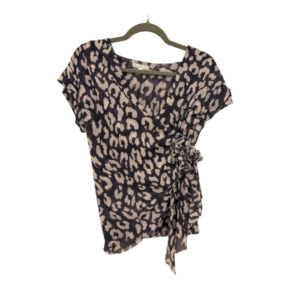 New York & Company Black & Tan Faux Wrap Blouse – XL Flutter Sleeve Top - Picture 1 of 4